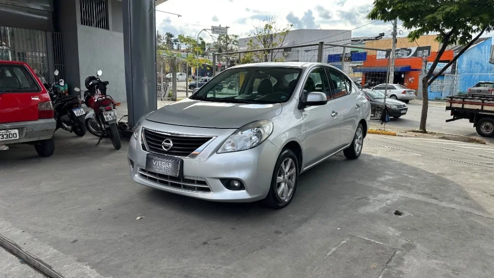 Nissan VERSA SL 1.6 16V Flex Fuel 4p Mec.