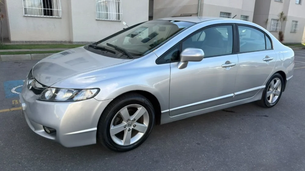 Honda Civic Sedan LXS 1.8/1.8 Flex 16V Mec. 4p
